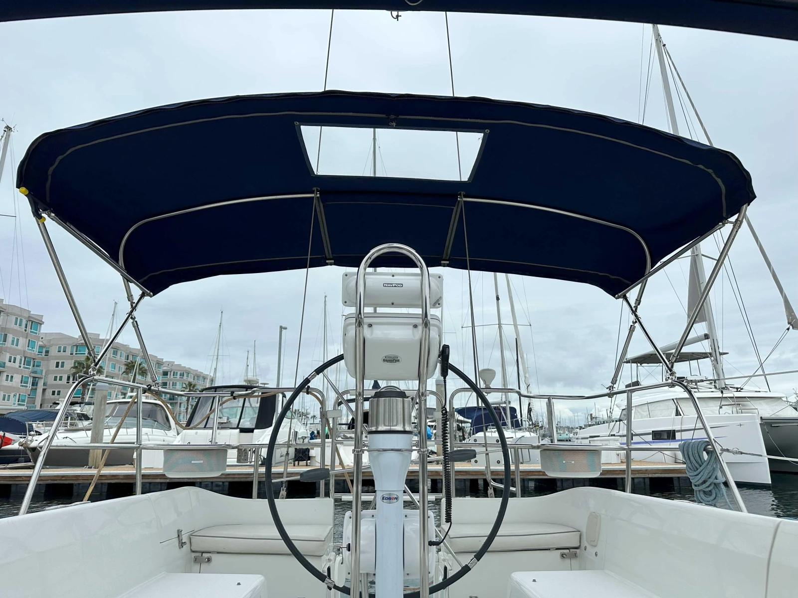 2007-catalina-34-mkii-sail-9711876-20250418093627355-1_XLARGE