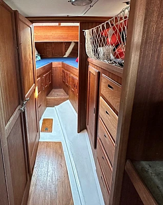 2_1976-westsail-32-sail-782558-20250605123556260-4_XLARGE.jpg